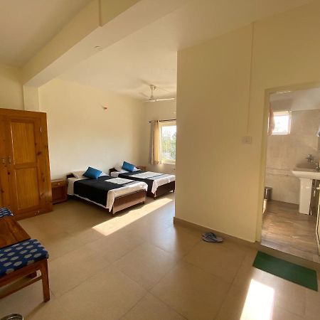 Zhim Zhim Guest House บีร์ ภายนอก รูปภาพ