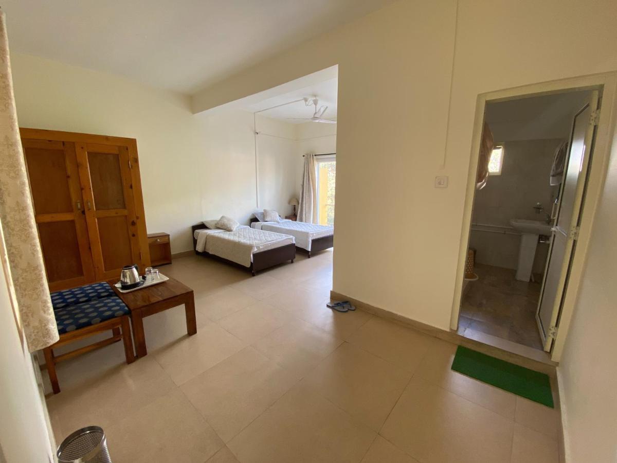 Zhim Zhim Guest House บีร์ ภายนอก รูปภาพ