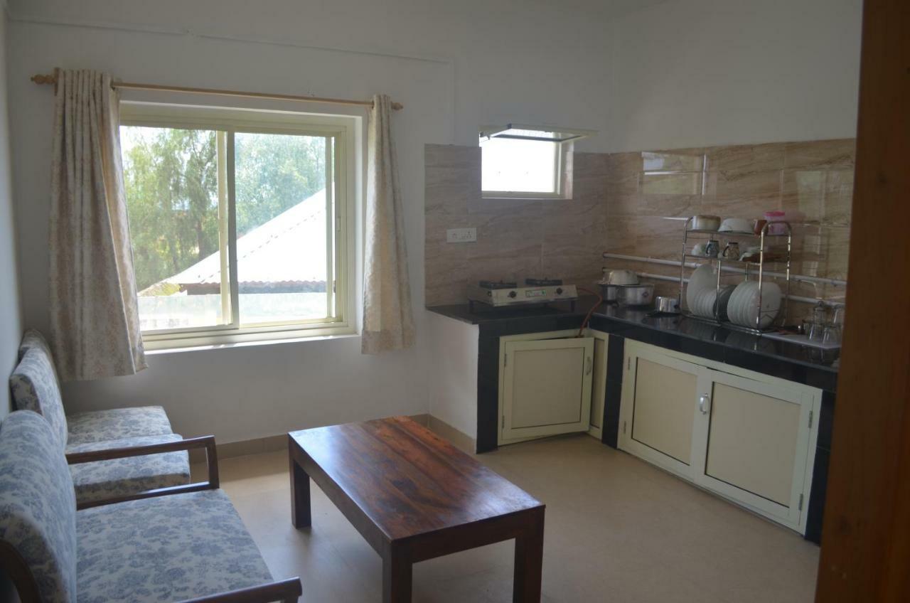 Zhim Zhim Guest House บีร์ ภายนอก รูปภาพ